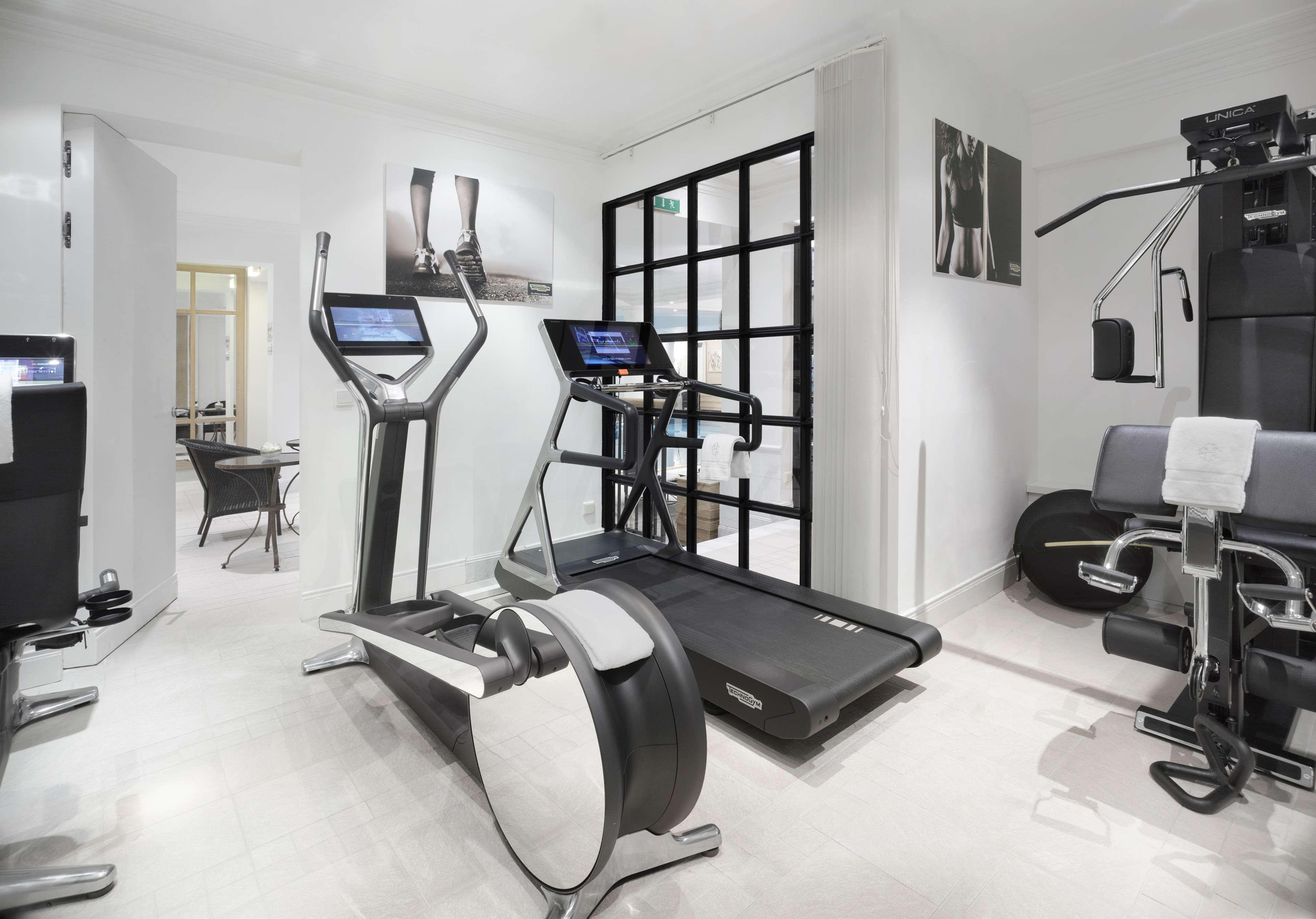 Schlosshotel Berlín Exterior foto A private gym