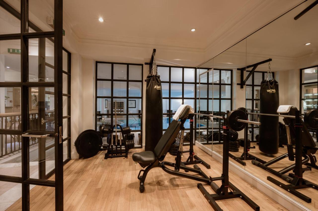 Schlosshotel Berlín Exterior foto The gym at The Ivy Collection