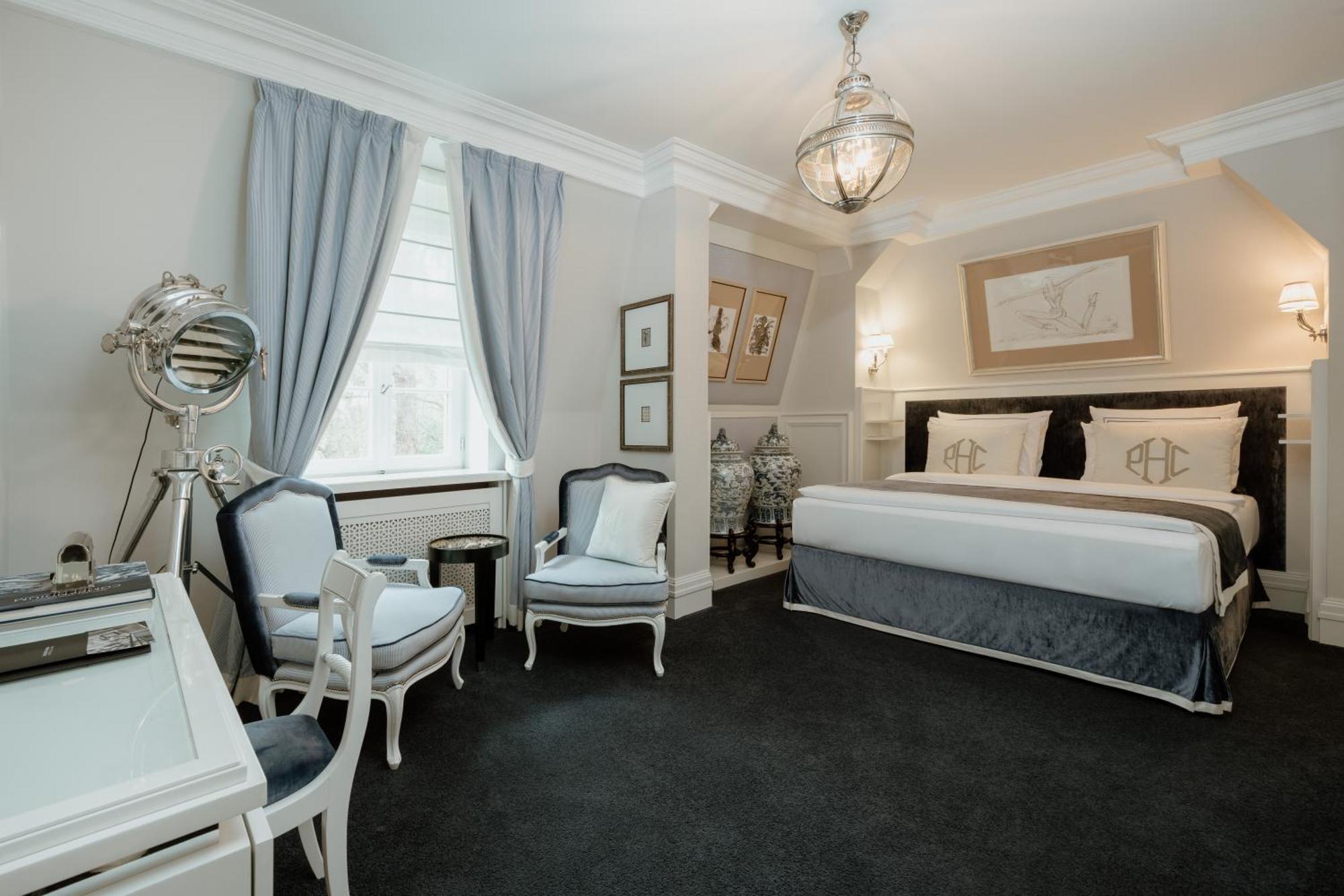 Schlosshotel Berlín Exterior foto A room at the hotel